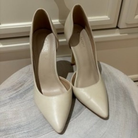 NWOT Size 6 Catherine Malandrino Cream heels - Picture 1 of 6